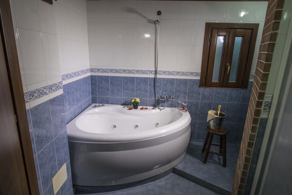 B&B Casale Siciliano Di Miryam Tiralongo Авола Екстериор снимка